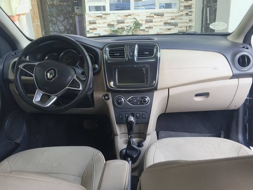 رينو سيومبل موديل 2019 مواصفات SE ،، سنوية سيارة جديدة لغاية 2031 سيارة باسمي شرط تحويل وكذلك سيارة مسجل في برنامج وقودي  كوبون الكتروني،،  دشبول شاشة تبريد ثلج . سيارة اقتصادية مكينة 1.6 ،، يوجد في سقف جلحة وكذلك فوق باب صندوق يأتي بنظام مكابح ABS وكذلك رادار و كاميرا خلفية ،، سعرها 63 ورقة وبيها مجال ،، أستفسار على هذا رقم *********** مكاني كركوك كركوك, العراق
