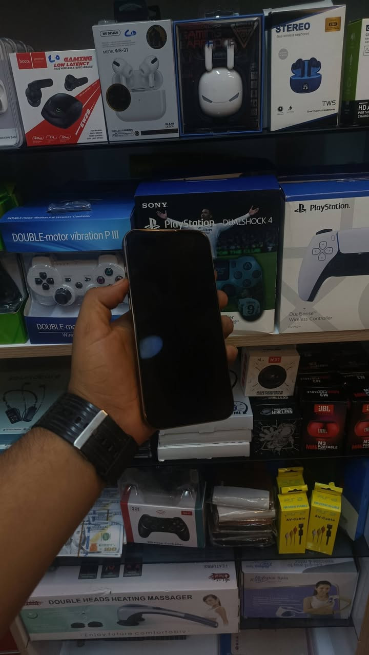 16برو ماكس نضيف🔥💥🔥💥🔥💥🔥💥🔥🔥🔥
الذاكره 256
السعر 1,310
العنوان📍 نجف الاشرف حي الحسين خلف كميل بن زياد مقابل مجمع الابرار 
الاستفسار اتصل ع الرقم الهاتف ***********
