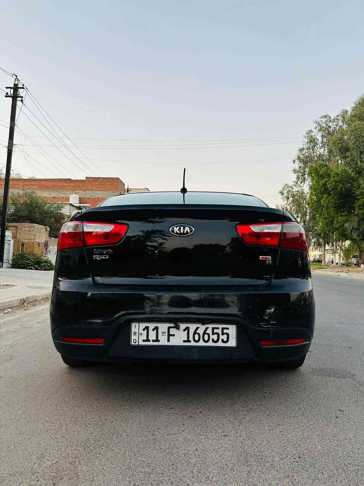 للبيع كيا ريوو 2014 
رقم بغداد الجديد 
هزه جديده سنويه جديده بأسمي 
محرك 1600
كير AT
تخم تاير جديد تبريد ممتاز 
تحكمات ستيرن جهتين 
داخل بيجي واسود ودوشمه كشنات
ماشيه 80 
سياره كلش كلش جديده 
كتلوكات الشركه بيه
مبولشه بالجديد
طخته من امريكا بابتين اليسره فقط
السعر 85 ورقه 
مكاني الغزاليه 
***********
