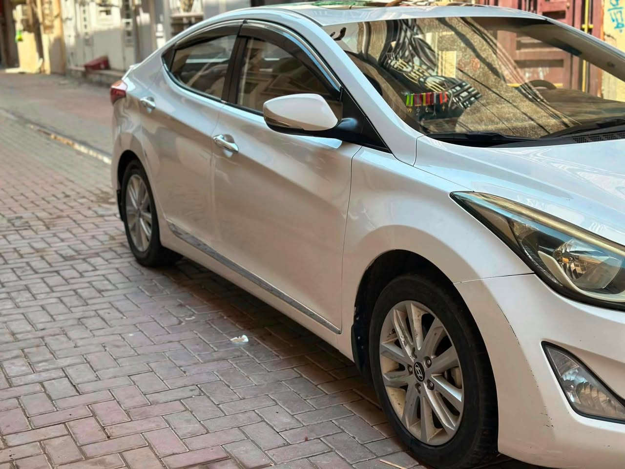 سلام عليكم
النترا خليجي موديل 15

 محرك 1800 دوش رقم بابل دولي الجديد باسمي السيارة فول

بيها صبغ الداير مال الجنطة. ع گد الرقم بس ومكانين بارد بسيطات

مكاني كربلاء باب طويريج 

معروضه 118 وبيها مجال 

***********
