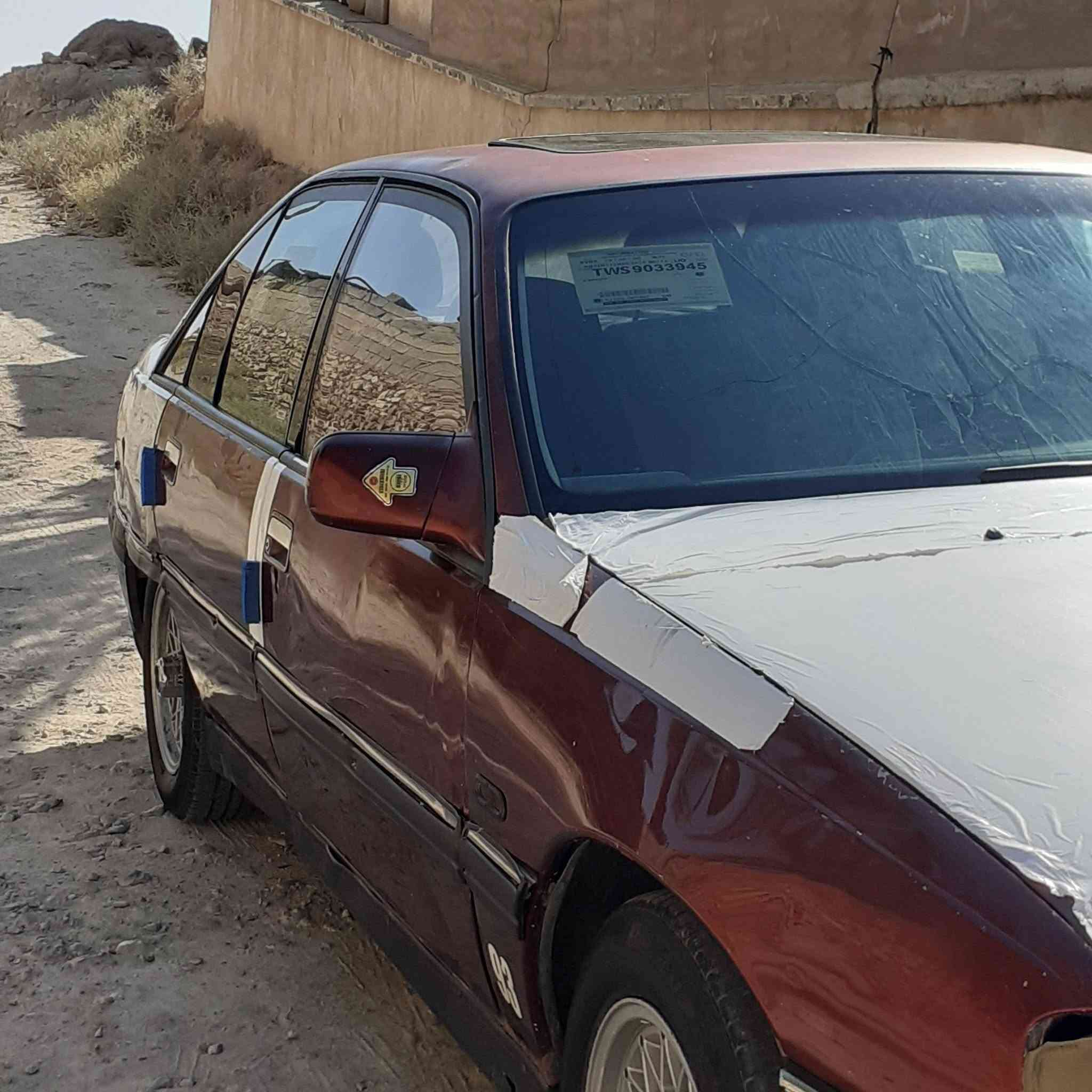 السلام عليكم للبيع
اوبل اوميكا 93محرك 2000 السياره حلوه ومال جناي كلشي مناقصها كير عادي كير محرك كفاله ويل كب السياره رقم انبار باسم ولد موجود الجام كهرباء دوشمه جديده داخلها بعده بلادي ونضيف 
السعر 30وبيها مجال بسيط
للستفسار ***********
