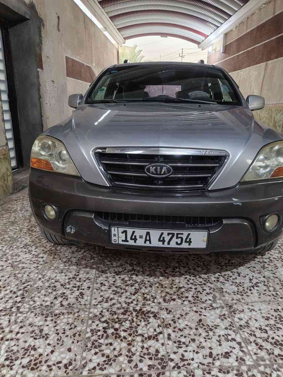 سورنتو ٢٠٠٩...
٦سلندر...بصره باسمي 

السعر ٨٢ مجال أكو....
***********
