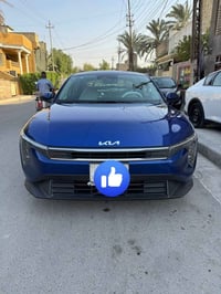 للبيع كيا كي فور شهداء 2025 مواصفات  LX الون ازرق  السعر   155 $  0771...