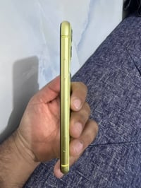 آيفون 11 • ٢٥٦ جيجا • ظهر مفطر