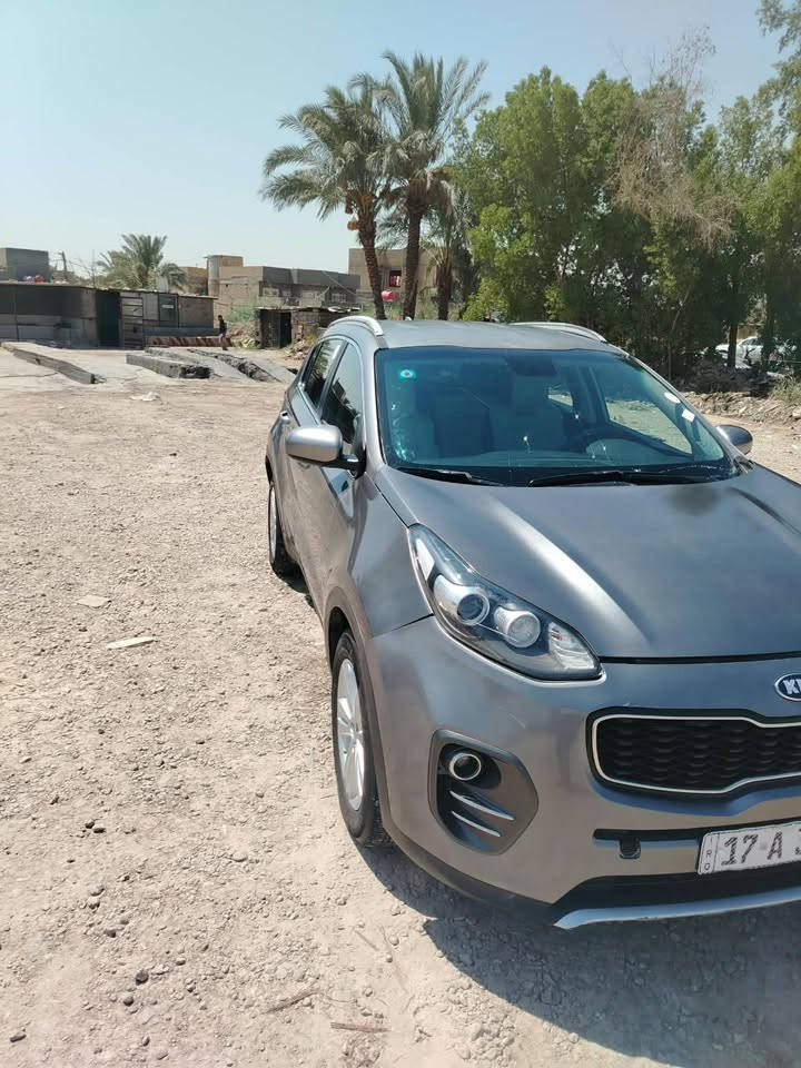 سبورتج 2018 وارد امريكي 
حادث امريكا باب الخلفي ورش جاملغ
بالعراق جاملغ امامي + بنيد

يعني 4 قطع بيها السياره 
سعرها 135 وبيها مجال 
رقم مثنى دولي 
***********
بيع مستعجل
