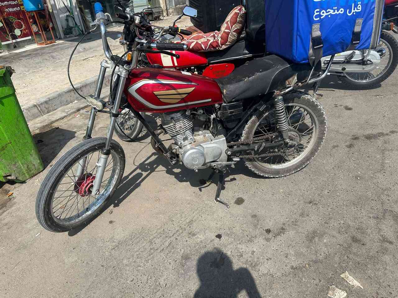 سلام وعليكم دراجه مديل 15سنويه منتهيه مكينه توه مجفتهه سعر 950مجال غليل بصره زبير ***********واتساب
