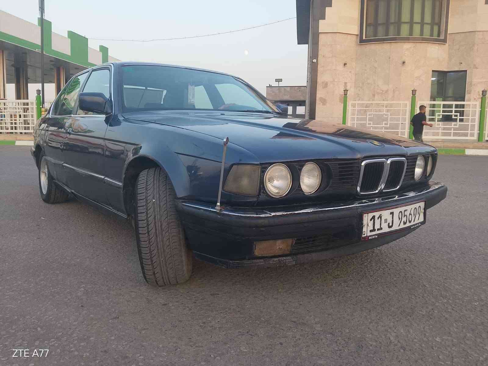 سلام عليكم
للبيع فقط بي ام موديل ١٩٩١
حجم ٧٣٥ 
رقم بغداد انكليزي
َمكينته بيه بخار قليل من القبق فقط
السعر ٢٩
مكان السياره بابل الاسكندريه
الاتصال على الرقم ***********

نص مكتوب في الصور:
- ZTE A77