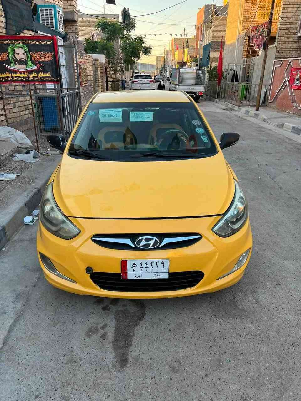 السلام عليكم جميعاً سياره هونداي اكسنت موديل ١٦ رقم بغداد مكفوله من التبديل بيها طخات بسيطه وموضحه بالصور كير ومكينه وتبريد خير من الله سنويه 2028 السعر ب٨٢ وبيها مجال بسيط الشراي يتصل واني بالخدمه عنوانها بغداد للاستفسار الاتصال على الرقم ***********
