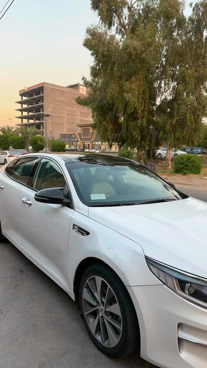 السلام عليكم كيا أوبتما 
وارد خليجي للبيع 
ماشيه ٩٥ الف 
ببيها جامبلغ صبغ 
وشويه من الباب بارد 
مواصفاتها مبينه 
السعر ١٤٠ ورقه 
المكان بغداد
لاستفسار اكثر ***********
