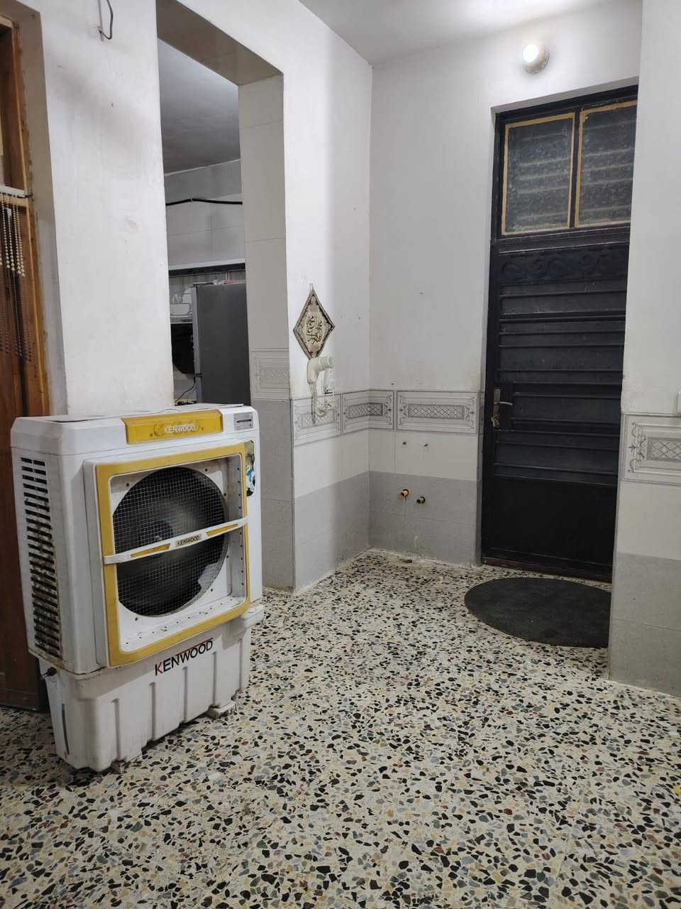 ٣ بيوت • بناء جديد • خلف الجنسيه