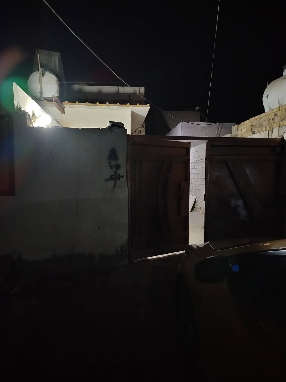 سلام عليكم بيت اوقاف مساحه ١٣٢ واجه 6وربع نزال ٢٠ بيه غرفه وصاله ومطبخ وبراني وبيه غرفه صغيره ٣في٣السطح شتايكر البيت جاهز
وبه فضله تقريبا 100متر السعر 55 للسفسار الاتصال على الرقم *********** بيه واتساب@
العنوان الجلبيه خلف؛جامع شاكر هندس
