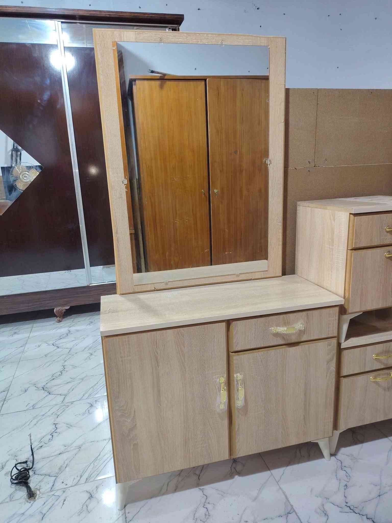 غرفة نوم تركي • ٦ قطع • دوميز