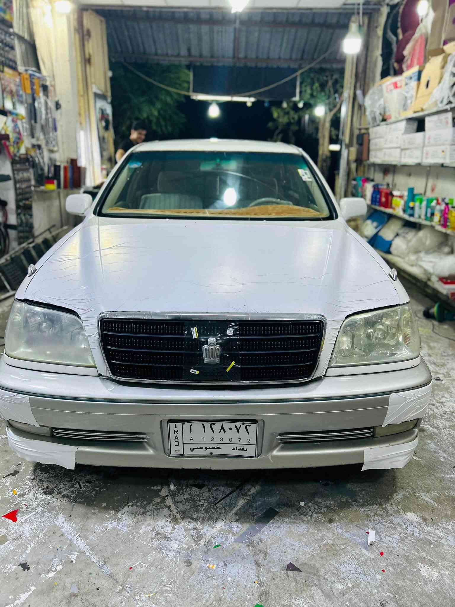 مەلیکە ٢٠٠١ • بضمان • بنزين
