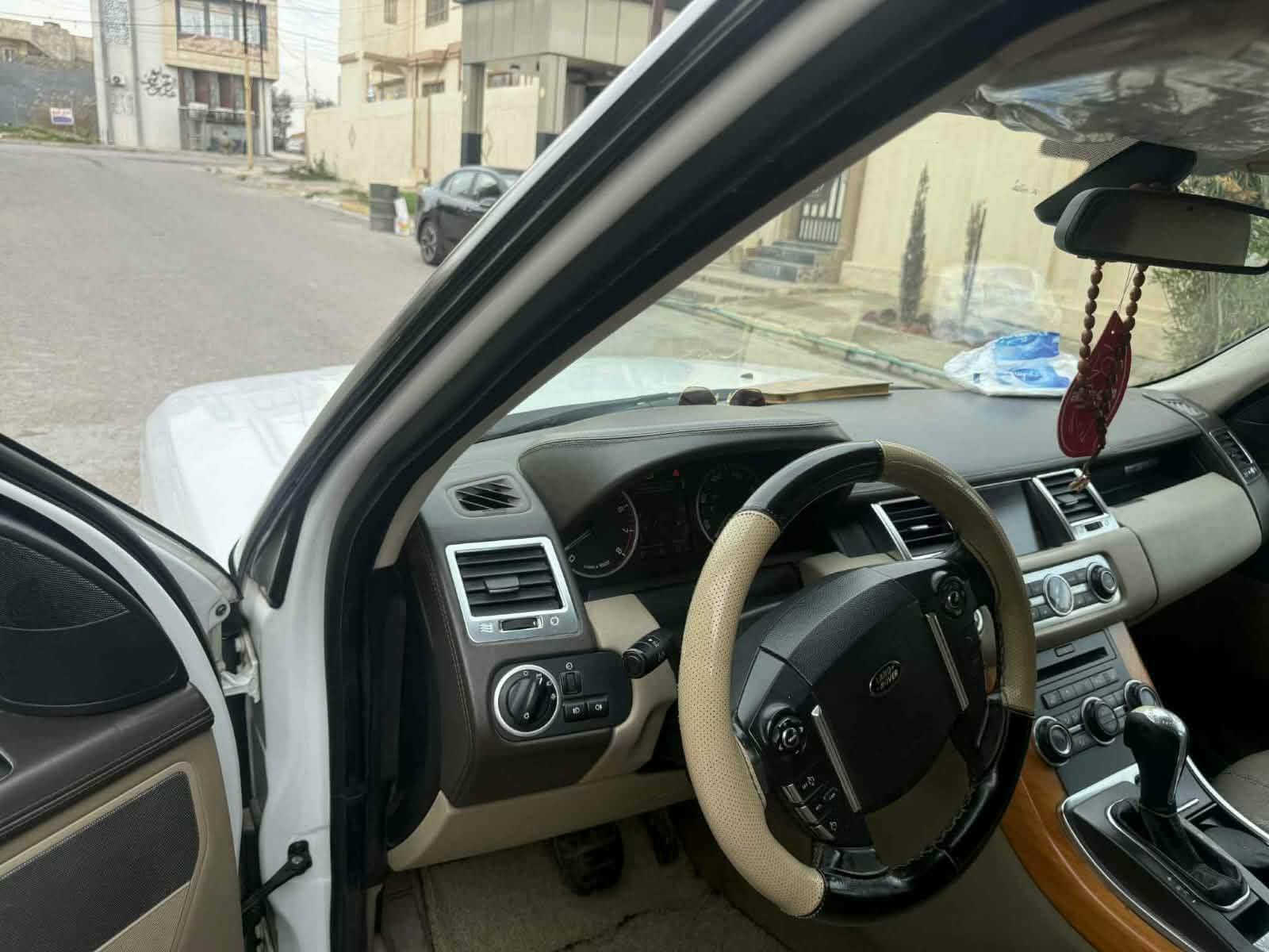 رانج روفر • ٢٠١١ • كفالة عامة