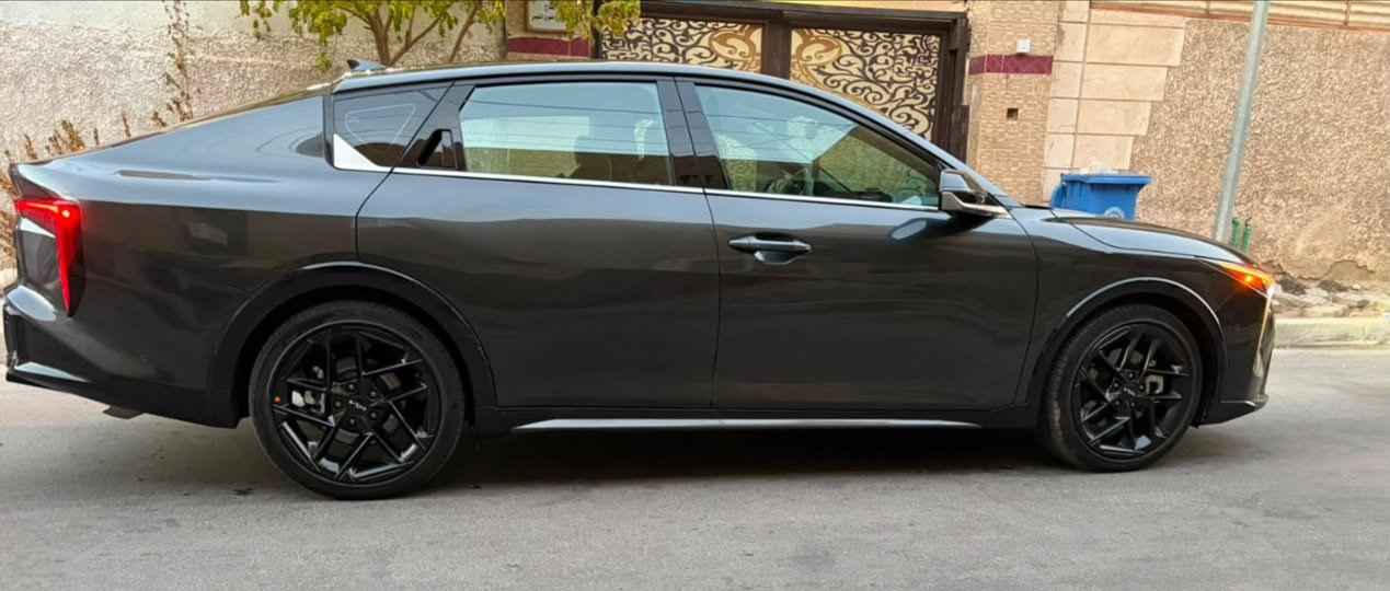 K4 2025. 
جيتي لاين. 
السيا فول مواصفات. 
بدون ايرباك ً
 صبغ. فقط قبغ جنطة. 
ماشية. قليل. 
بغداد اليرموك. 
***********
صور الحادث. مرفقة 
تحياتي
