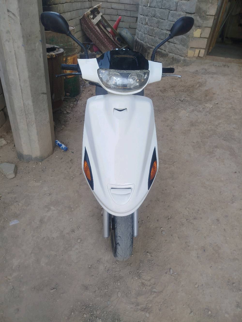 دراجة فراشة حاوية بلادي كلش شغال بيها خير من الله 
البصرة قضاء الصادق مزرعة***********