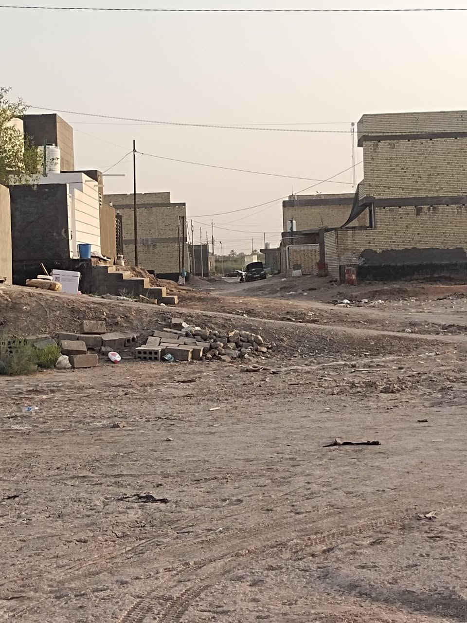تحويل مباشر مامطلوبة مفكوكه طابو صرف المساحه ٢٠٠ متر 
حي فرات مقابيل معمل الأسمنت

 البنزين خانه الميقات رقم القطعه ١٦٢

تكدر تسحب قرض إسكان

سعره كلش مناسب قبل الأخير ٩ قطعه

***********

