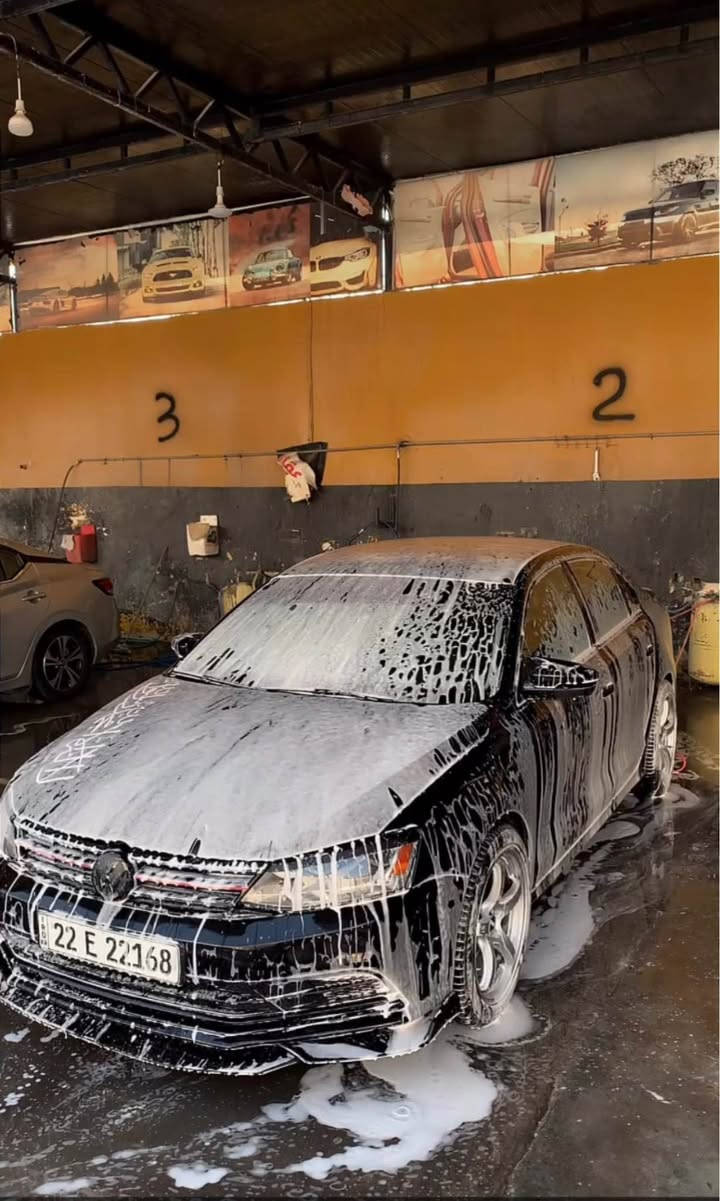 جيتا ٢٠١٦ مواسةفات s ١٤ تؤربو كامل دةسكاري داون پايپ گزؤز كؤنترؤل ويلي ويلس  لةفي سپؤرت و شوارب و گير مةكينة تةقةو رةقة هةمووي بةشةرت سةيارةكة ٥ ٦ پارچةكي سبوغة بةس پيوةي ديار نية جةمپةكي خةفيفي پشتي هةية ناو عةوزو شتي نةگرتية سةيارةكة جوان و بي مةسروف سةنةوي و شتيشي هةموو نوية سةعري ٩٣ مةجالةكي كةم ٩١٠,٠٠٠ غةرامةي لةسةرة زانياري زياتر *********** أربيل, العراق
