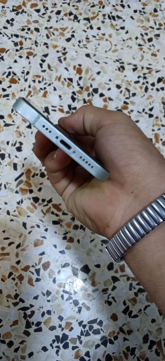 ايفون 12 • ١٢٨ • بطارية ١٠٠٪