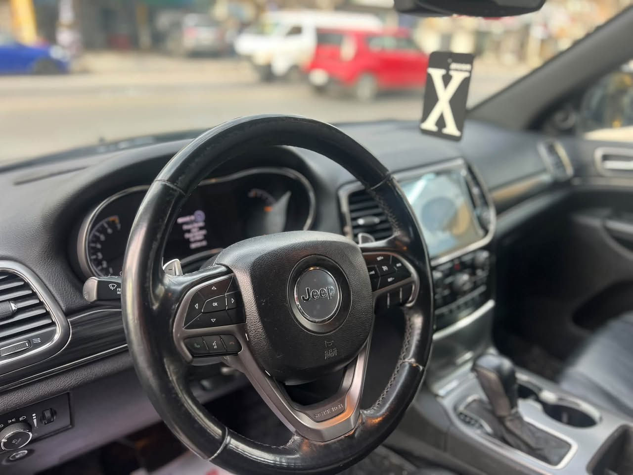 جيب لمتد X

فول مواصفات من عده رادار وجكات 

حساس امامي خلفي جانبي 

بانوراما فتحتين

اشاير بالمري 

كشنات كهرباء جلد 

خزن ميموري توقف ذاتي 

مكينه٣٦٠٠

كشنات تدفه تبريد 

ويل كب ٢٠

مانع انزلاق 

سعر ٢٢٧$ وبيه مجال رقم بغداد باسمي 

العنوان بغداد الزعفرانيه رقم الهاتف ***********

نص مكتوب في الصور:
- BidFax.info