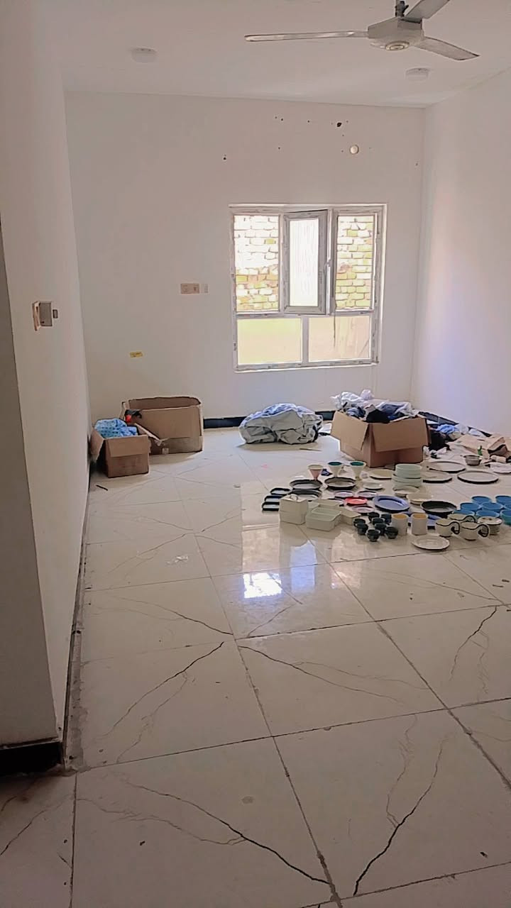 🏠 دار للبيع دولان–📍 الموقع: الديوانية  الاسكان شارع السفير فرع مولده كاظم
 مطلوب  اسكان 36) باليد 45  )

تسديد الشهري194( ملاحظه تغيير كفيل مباشر)

📐 المساحة: 100 متر مربع عرض دولان1مترونص

📄 الطابو: صرف

🔹 تفاصيل الدار:
✅ طابقين–  عكاده الطابق الثاني بناء حديث
الطابق الاول
✅  1غرفه نوم 
✅ 2 مجمعات صحيةداخليه وخارجيه
✅ براني
✅ مطبخ
✅ صالة
✅مناور ثنين جهة المطبخ طوله مترين بمتر  وجهة غرفه النوم 
 منور  3طول وعرضه متر ونص
الطابق الثاني 
✅1مجمع صحي
✅غرفتين كبار 
✅صاله جبيرة
✅درج لسطح وبيتونه
~~~~~~~~~~~~~
#متابعة_الصفحة
#نستقبل_جميع_عروضكم
———————————————————
🔺#للاستفسار الاتصال ع الرقم 
***********‪📲 

  او مراسله واتساب + *********** 📲  
————————————————————— 
🔺صور الطابق الاول
