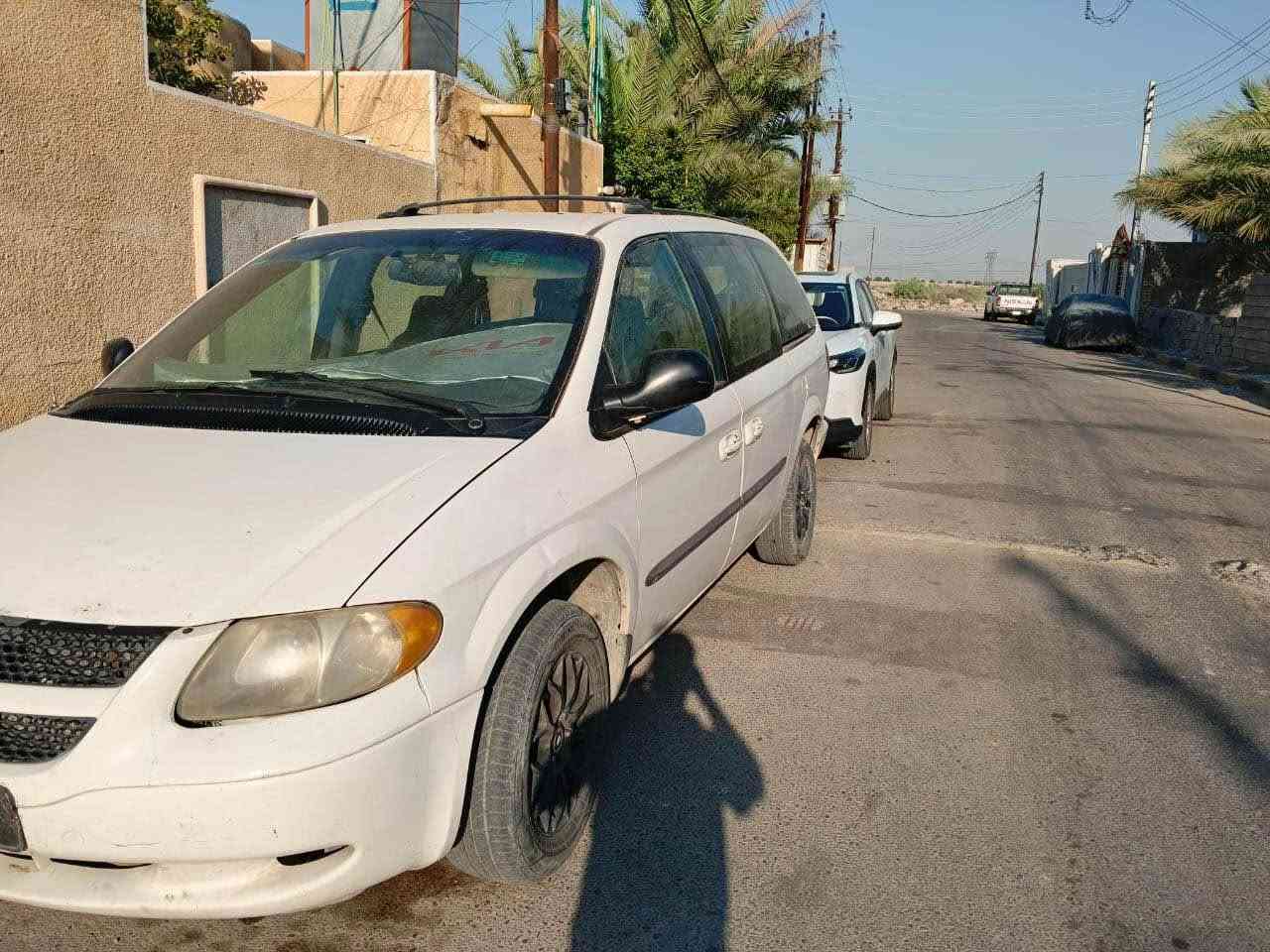 دوج كرنفال 2004 
قطعه صبغ وحده جملغ 
رقم بغداد بسمي
مكفوله مكانها حي اور 
3300 محرك
محركها بلادي
تبريد قطعه وحده
سعرها 60 بيه مجال بسيط سنويه منتهيه *********** بغداد, العراق
