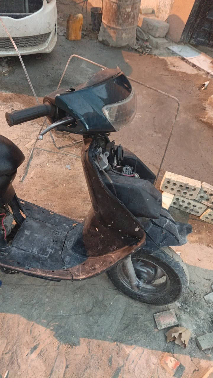 سلام عليكم فراشة للبيع مفتوحة بس نضيفة نكرة سلف مكان نجف حي العسكري مدارس ***********
