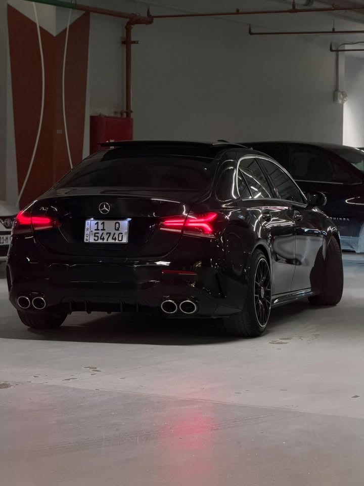 السلام عليكم
A Class
A220
2022
AMG kit
لون اسود 🖤
( مكينة مرسيدس بنز M260 مو رينو )
رقم بغداد بأسمي
ماشية 38 الف
خمس كاميرات
بانوراما .. دشبول شاشات متصلة
انارة محيطية 64 لون 
حساسات وردادارات

وارد امريكي ضرر خلفي + تبديل جاملغ امامي نفس اللون
بدون ايرباك ١٠٠٪؜
بسعر مناسب والشراي ما اقصر ويا 
تفاصيل اكثر واتس او اتصال
***********
