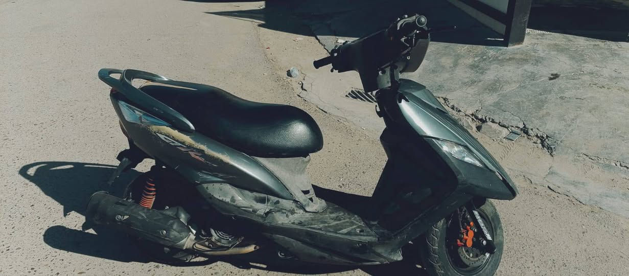 السلام عليكم
ماكس ثعلب للبيع

مكينتها مكفولة تبخير تنقيص 

صارت عليها ادامة تخبل 
تأخذها وانت مرتاح 

دراجة حلوة وقوية 

السعر 350 وبيها مجال 

مكاني بغداد الدورة 

تواصل واتساب او خاص 

***********
