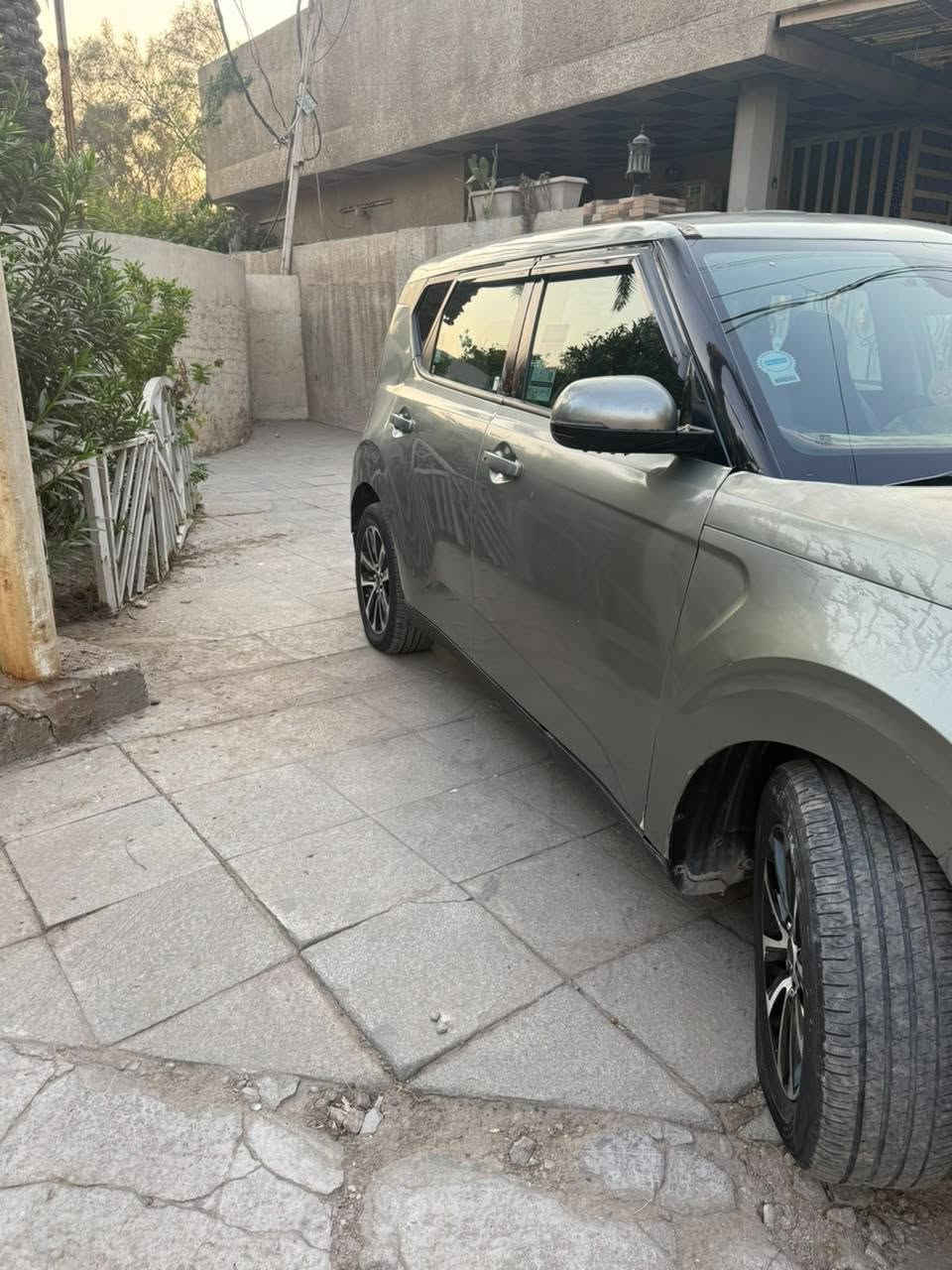 🚘 كيا سول 2023 للبيع
🔹 ماشية 26 ألف كم
🔹 فول مواصفات عدا الفتحة
🔹 السيارة بدون كص
🔹 كاملة وما بيها أي نقص
🔹 صور الحادث متوفرة، للي يريد الصور يراسلني وأدزله الصور
📍 المكان: بغداد – الأمين الثانية

💰 السعر: 100 ورقة

📞 للاستفسار:
***********
