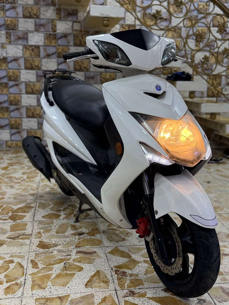 للبيع دراجه سكنس لد دراجه جديده مال رمبه مكفوله كفاله عامه شلعه معدل خير من الله دراجه تتعب تكول جديده كفرات اصليه شرط برغي ممفتوح بيهه مكان بغداد الكرخ السعر 950 والاستفسار الاتصال *********** بغداد, العراق
