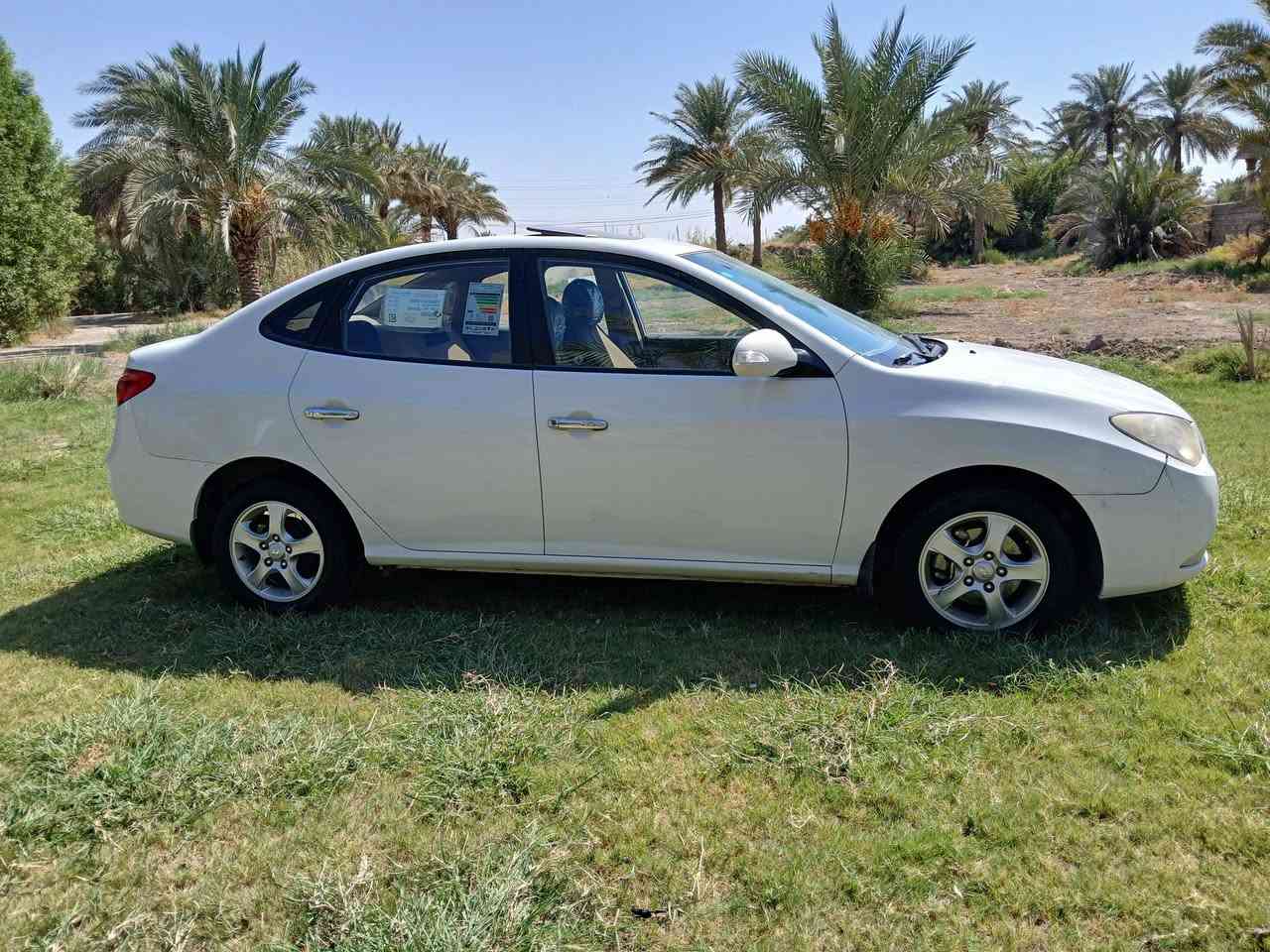 للبيع النترا ٢٠١١ خليجي رقم بغداد الدوالي الجديد بسمي هزة وسنويه ورقم كله جديده السيارة جديدة بمعنة الكلمه كير وحدادية ومحرك خير من الله تبريد ثلج محرك ١٦٠٠ دكشن عالي بيهة الهلا الجاملق صبغ فقط والباقي كفااااله من الصبق والتبديل شرط السونار السعر ١١٢ ورقة وبيها مجال*********** مكان السيارة بغداد المحمودية
