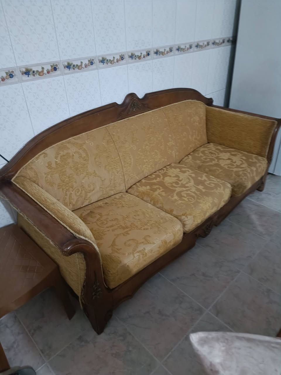 طخم قنفات نظيف للبيع *********** واتساب
باداوه
