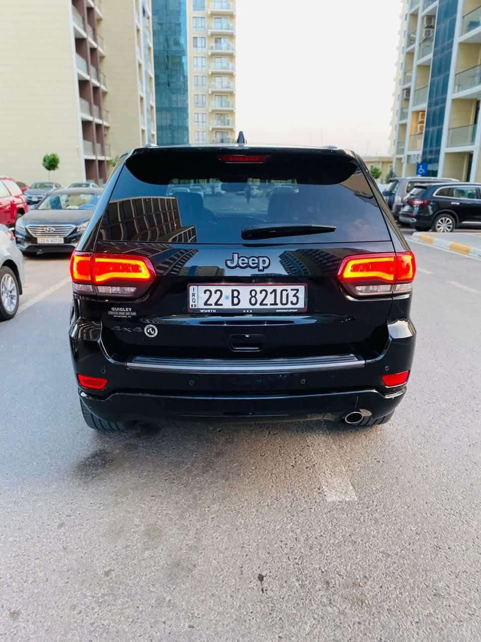 جيب كراند شيروكي بلاكتوب
مديل 2021
ماشية70 الف ميل

حادث فقط ربع بنيد موضع بالصور
وبالعراق صارت ضربة جاملغ خلفي 
خفيفة وصار تعديل بارد قليل

مواصفات 
ثمانينية ام الرادار
فتحة 
بصمة 
اوتوبارك
تدفئة كشنات
نقطة عمياء 
وبعد المواصفات المعروفة 
سيارة جديدة وجاهزة من كلشي

للاستفسار واتساب او اتصال
***********
