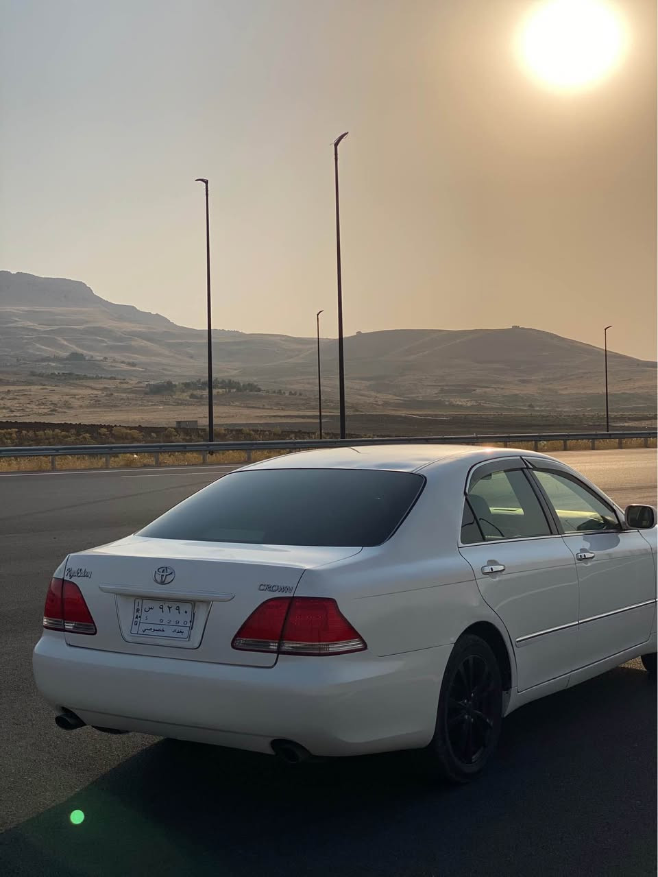 بـسـم اللە رەحمان رەحیم 
Toyota crawn 2005 
ناوزاردە
 ٢ دەگمەیە 
١٨٠ بچوک با بچوک 
گیرو مەکینە بە شارت 
هەموو گیانی جایز مەزبووتە 
بڕاوەیە سەیارەکە تامی ساخیک ئەیەت 
نرخ 48وەرەقە مەجەل 
لە سلیمانیم 
کۆد نیە 
*********** السليمانية, العراق
