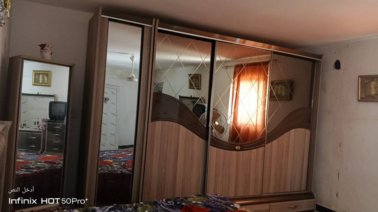 السلام عليكم 
غرفه تركي للبيع 8قطع  نظافتها100%80رايدهة ب800 وبيهة مجال بسيط للشراي تواصل على الرقم 
***********مامتواجد فيس فقط تواصل عل رقم

نص مكتوب في الصور:
- أدخل النص Infinix HOT 50 Pro+
- أدخل النص
- Infinix HOT 50 Pro+
- Infinix HOT 50Pro+