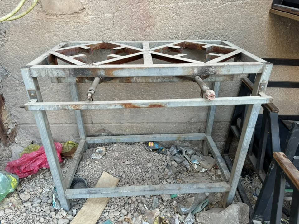 غراض مطعم للبيع
مكانهم بغداد الشعب 
***********

