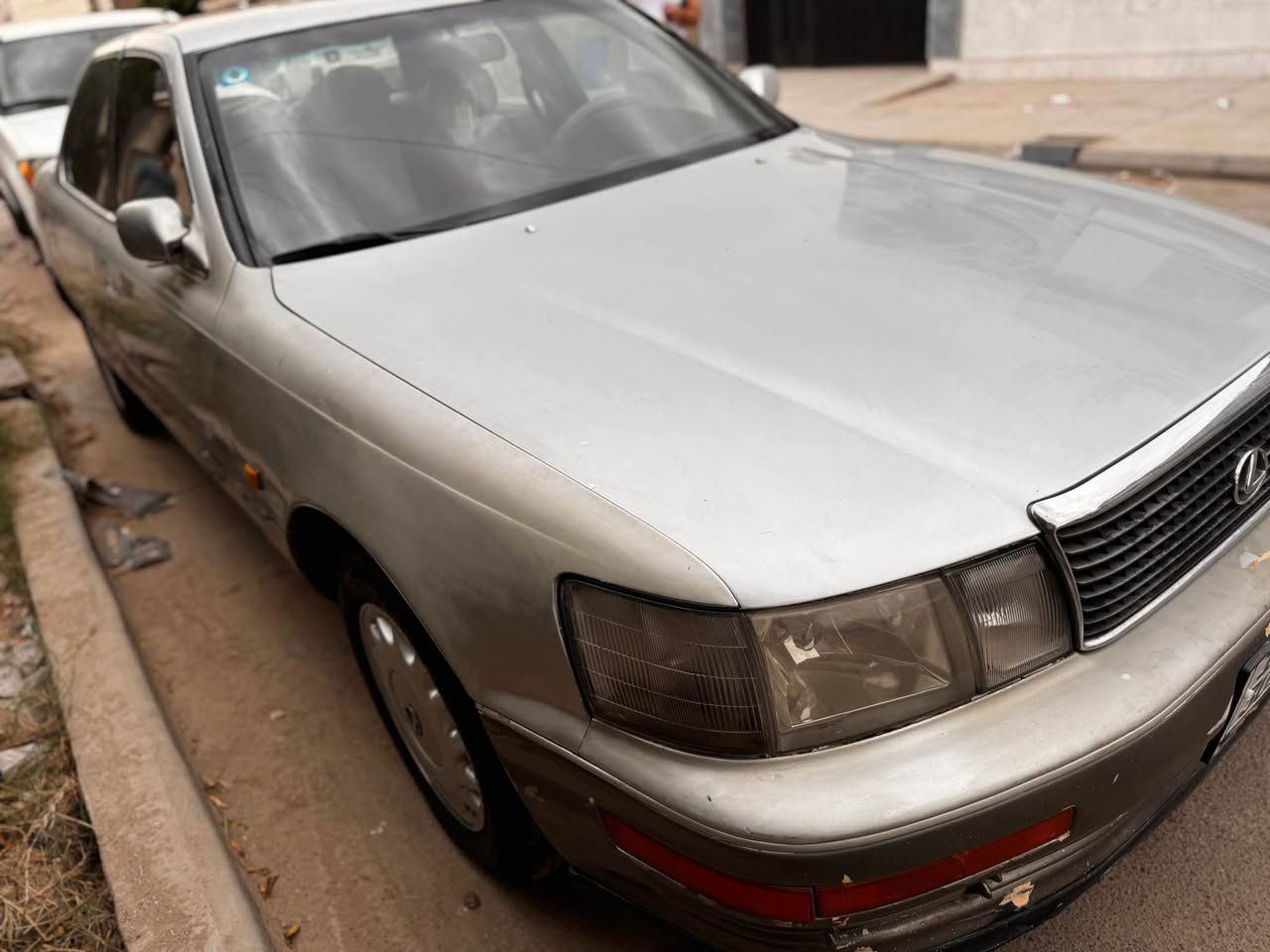لكزس LS400 • V8 ٤.٠ • وارد أمريكي