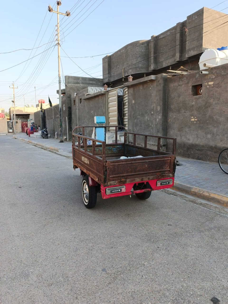 سلام عليكم  ستوته البيع موديل   18 كفاله عامه شاصي كفاله دراجه معمره ستوه مكينته برغي مامفتوح بيه شلع ومعدل ونشطه وخرسه فقط تسمع صوت الصارنصه  دراجه نضيفه بعنه الكلمه اوراق اصولي اوراق نضيفات    دراجه تعمير كله 26تعمرت قبل شهر سعره 1700وبيه مجال قليل  مايعجبك سعره طلع كبل رقم صاحبه 
*********** مكلف بل نشر لا ترسلني هاذ رقم صاحبه وبيه وتساب  مكانه رميثه
