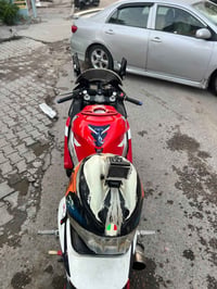 للبيع cbr929 دراجة كاملة نضيفة مفتوح كور مبدل كازكيت فقط مكان بغداد سا...
