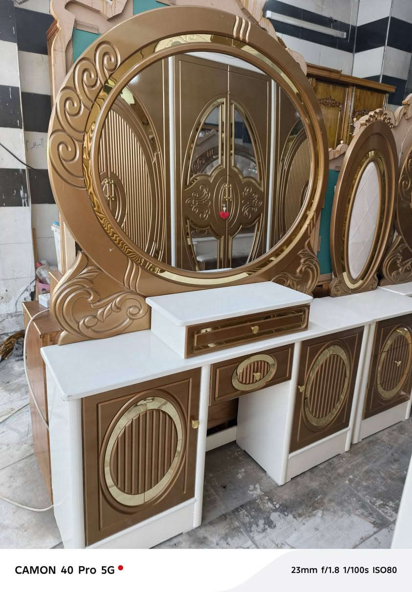 للبيع أخت الجديدة مليون و350 مكان بغداد فلكة حي النصر يوجد توصيل ***********

