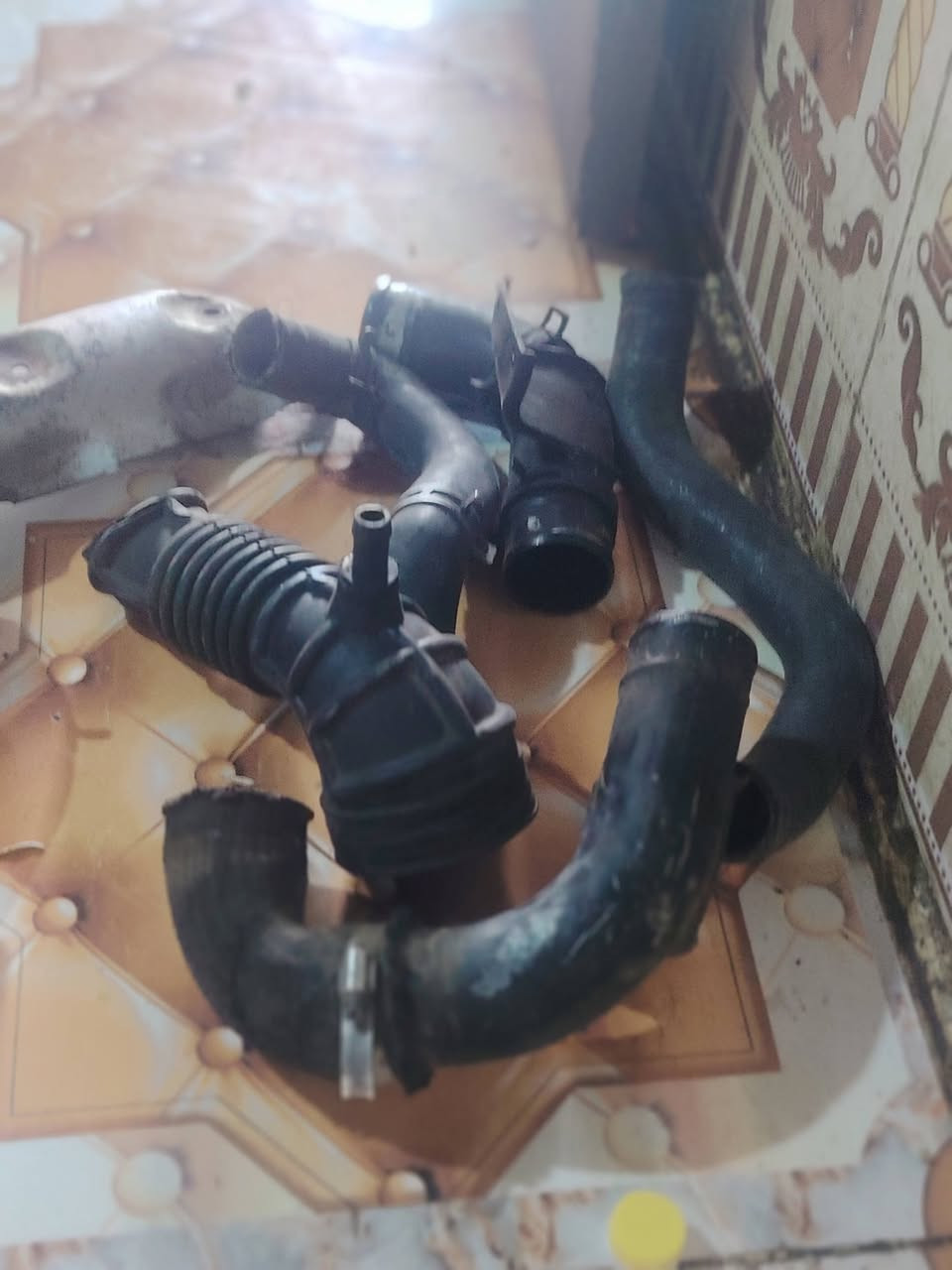 سلام عليكم قراض حتياطيه نوزلات ضنعش كمبريسر فان شرط شقل وثاني مسكر شرط شقل كلج مروحه دينمو كابسه سوبر جوينات بسعر مناسب وشراي يدلل ***********
