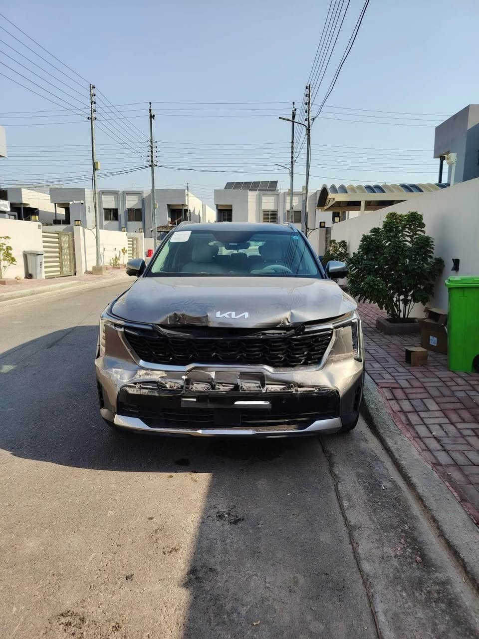 سورنتو خليجي 2025 شركة الدولية 
ماشية 6700 
3قطع تبريد 
7 راكب 
كاميرات 360 درجة 
رادارات 
فول عدا الفتحه 
والباقي المواصفات معروفة مال الشركة الدولية 
ابيع ع وضعها بدون اي تصليح 
***********
*********** بغداد, العراق
