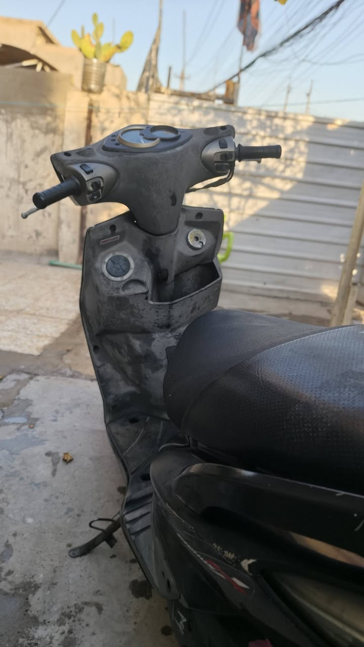 سلام عليكم سكنس 140دراجه بلادي من كفرات من كهربائيات  دراجه نكره سلف الدراجه ياباني الدراجه كله ختم واحد السعر  مليون و 100وبيها مجال حك الجيه التواصل ***********
