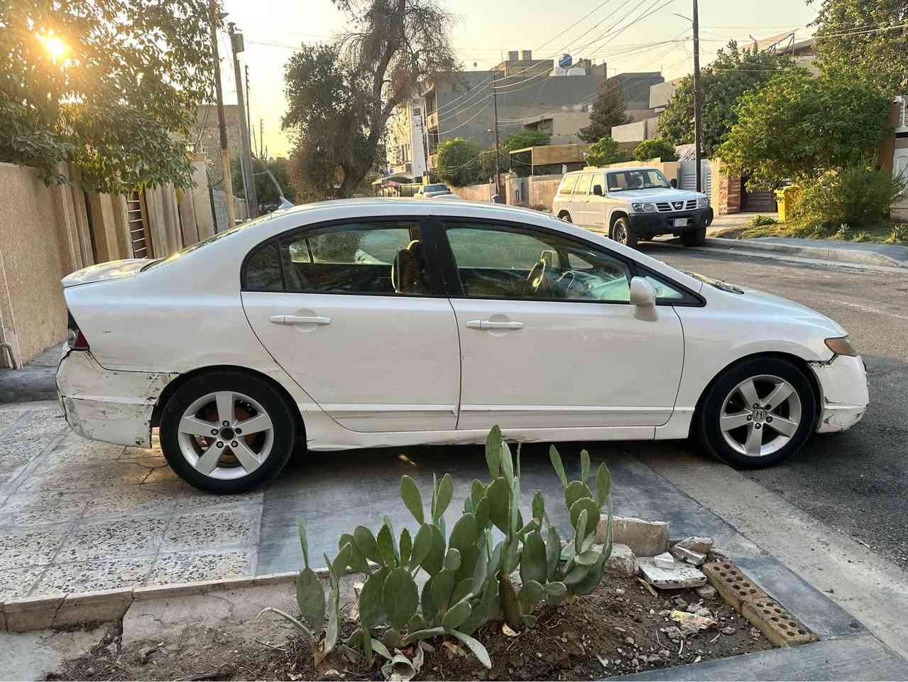 السلام عليكم للبيع سياره هوندا سفيك 2008 سياره بلاديه بدون صبغ فقط جاملغ خلفي تبريد محرك كير كله جاهز تخم تاير سياره رقم اربيل باسمي وكاله عامه تريد تحويل تريد وكاله نقصها بس دعاميات ثنين وصدره 60 ‎%‎ غيره السياره جاهزه وناعمه كلش وتبريدها ثلج سعرها 65 وبيها مجال بسيط مكان السياره بغداد حي الخضراء واي استفسار الاتصال على هذا الرقم وبي وات ساب الماسنجر مغلق *********** بغداد, العراق
