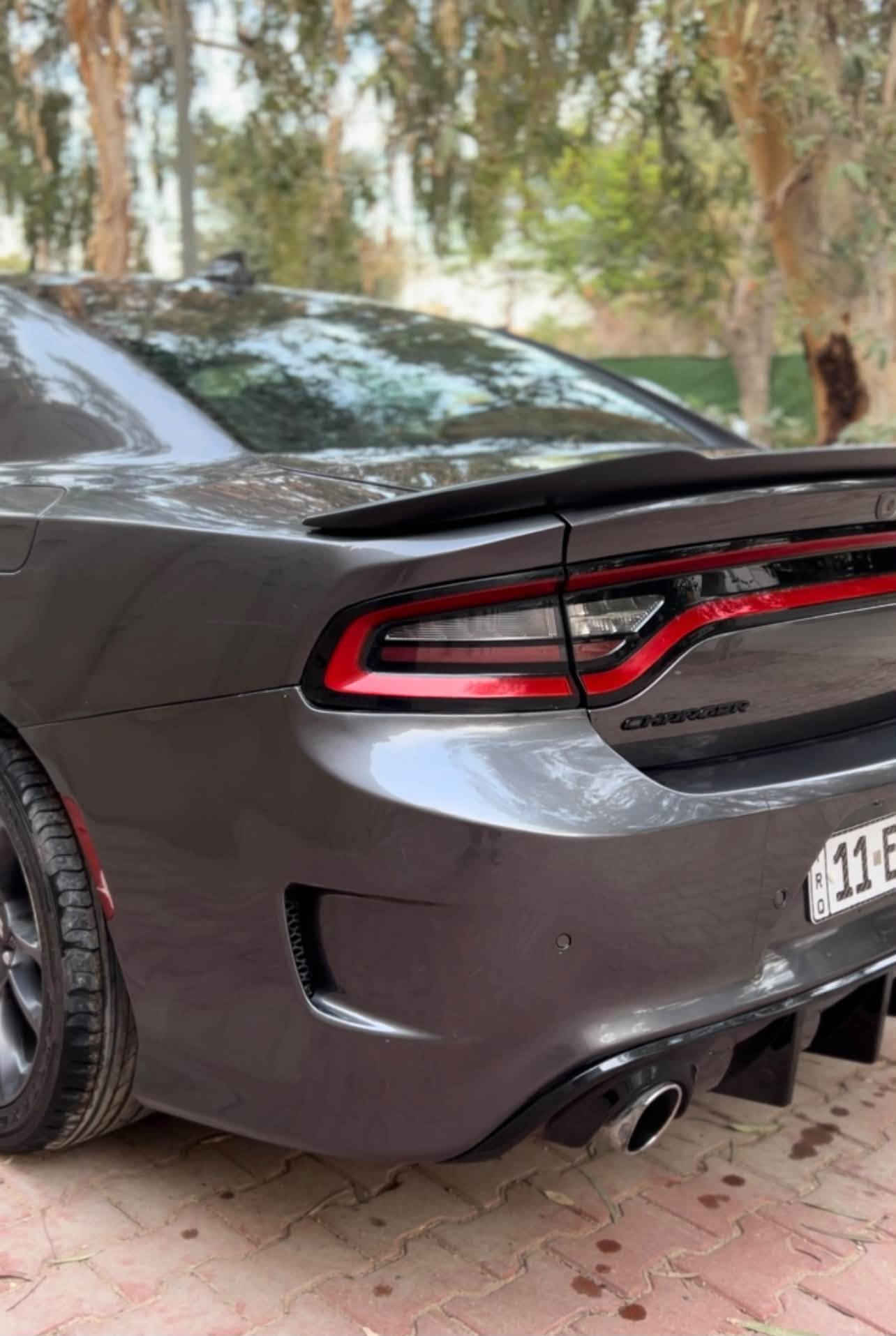 السعر 225 وبيه مجال
جارجر سكات باك ٢٠٢٣ ((رقم بغداد)) للبيع
قطعتين فقط البنيد مبدل و جاملغ خلفي  مصبوغ شبر منه ايرباك ستيرن ودشبول 
ماشيه ٢٤ الف 
مواصفات كشنات قماش 
شاشة كبيرة
سستم صوت الباين
حساسات خلفية 
كرسي السايق كهرباء
تدفئة كشنات تدفئة ستيرن
مكان السيارة بغداد الحارثية
السعر 225 وبيه مجال
للاستفسار ***********
***********
متواجد واتس اب
