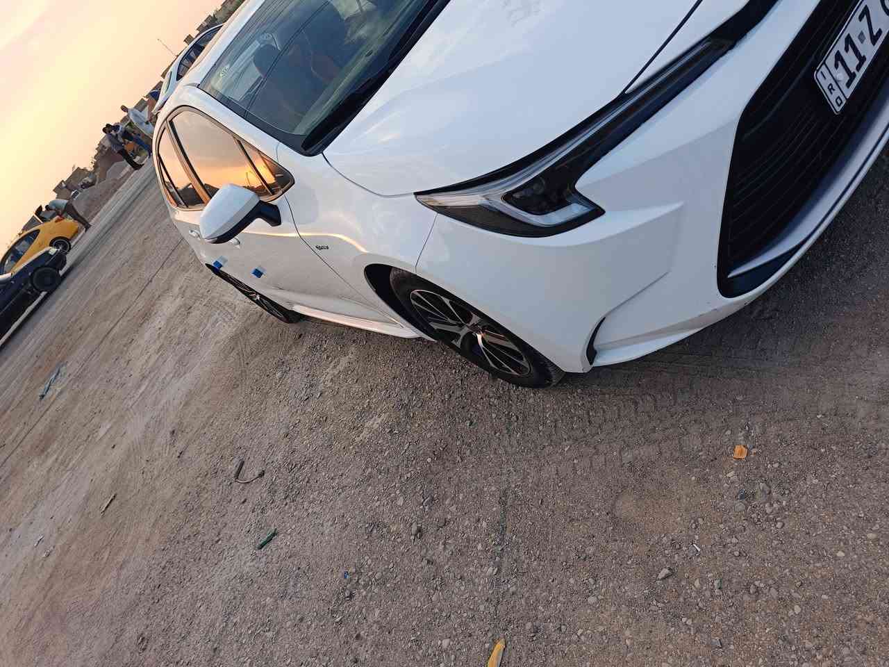 السلام عليكم
كورولا هايبرد الشكل الأمريكي 2025 ماشيه 28 الف رقم بغداد باسمي مكانها مركز الكوت 
السونار مرفق و السعر 133
(بيها تبديل قبق جنطة وبيها تصليح أطراف الجاملغات الخلفية و مصبوغات توحيد لون
ومصور اللغد بي تصليح كلش بسيط )
الملاحظات مصورهن
***********
