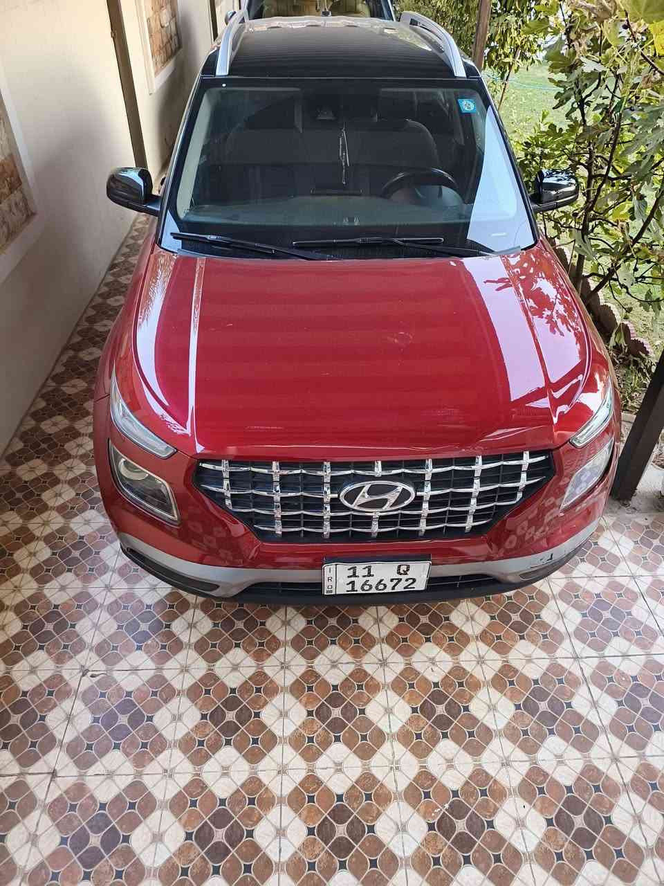 للبيع | Hyundai Venue 2023
🚘 هيونداي فينو 2023
🔴 اللون: احمر 
📍 الموقع: بغداد
📋 مرقم باسمي – بغداد خصوصي
🛣️ الممشى: 45 ألف
💰 السعر135 ورقة بي مجال للشراي 

✨ فول مواصفات عدا الفتحة 

🇺🇸 وارد أمريكي
💥 الحادث دعامية مبدلة اصلية وبنيد 

✅ السيارة حالياً جاهزة للاستخدام وما بيها أي نقص.

⚠️ فقط طخة بسيطة بالباب الخلفي

📱 *********** – واتساب فقط
