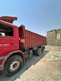 شاحنة • للبيع • جاهزة للعمل