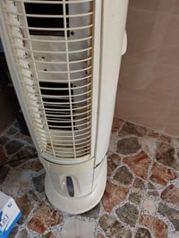 مبردة عمودية • شغّالة • كلشي مابيه